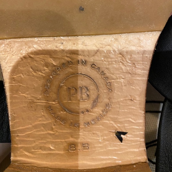 Poppy and Barley sandals - Picture 2 of 2